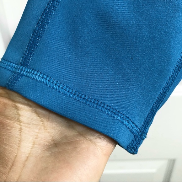 Lands' End Stretchy Mock Neckline Long Sleeve Blue Top L - Picture 5 of 12